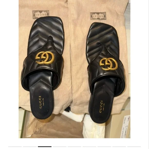 Gucci Black and Gold Heels - Picture 3 of 7